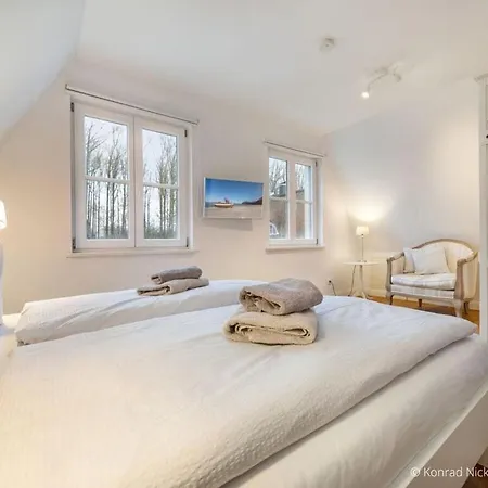 Strandgut Reethus Comfortable * Glowe